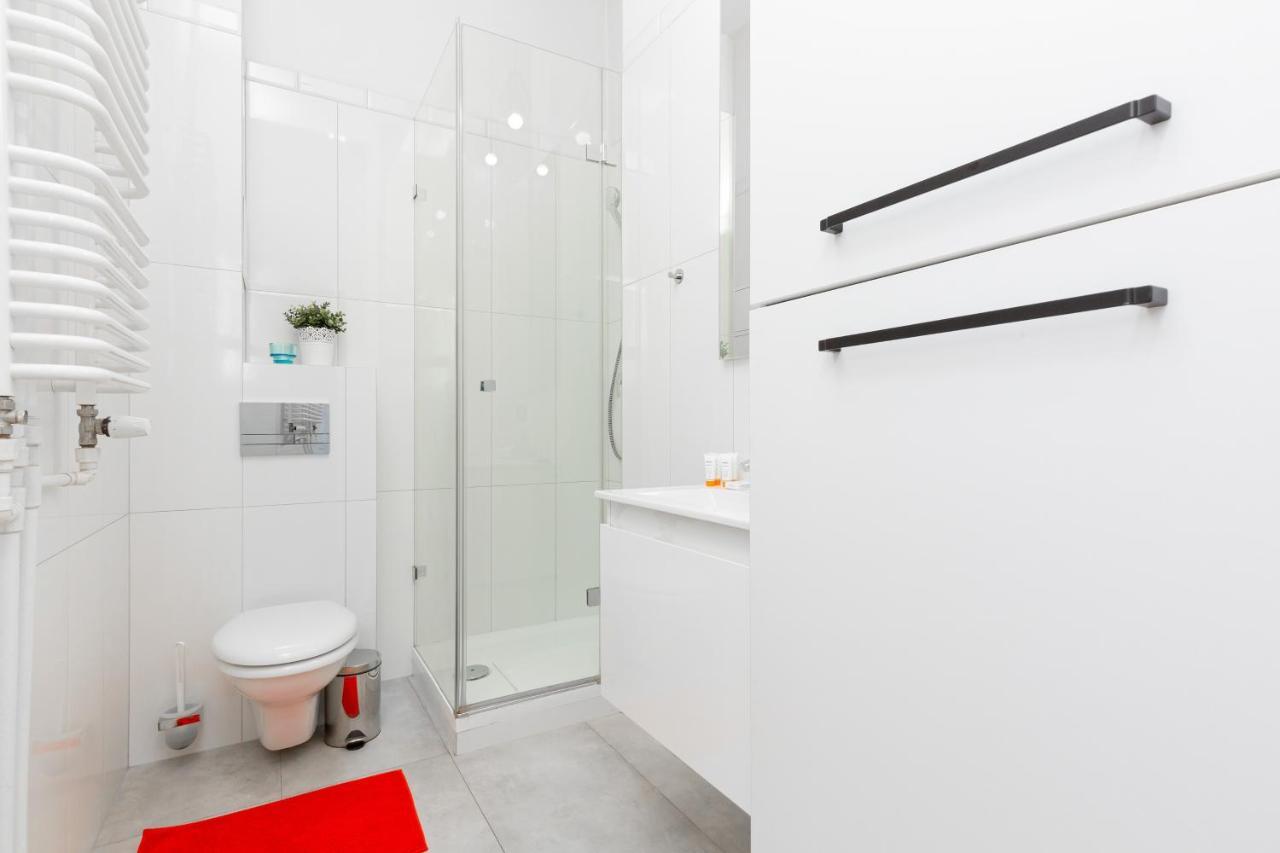 Downtown Studio Apartment Poznanska By Renters Varşova Dış mekan fotoğraf