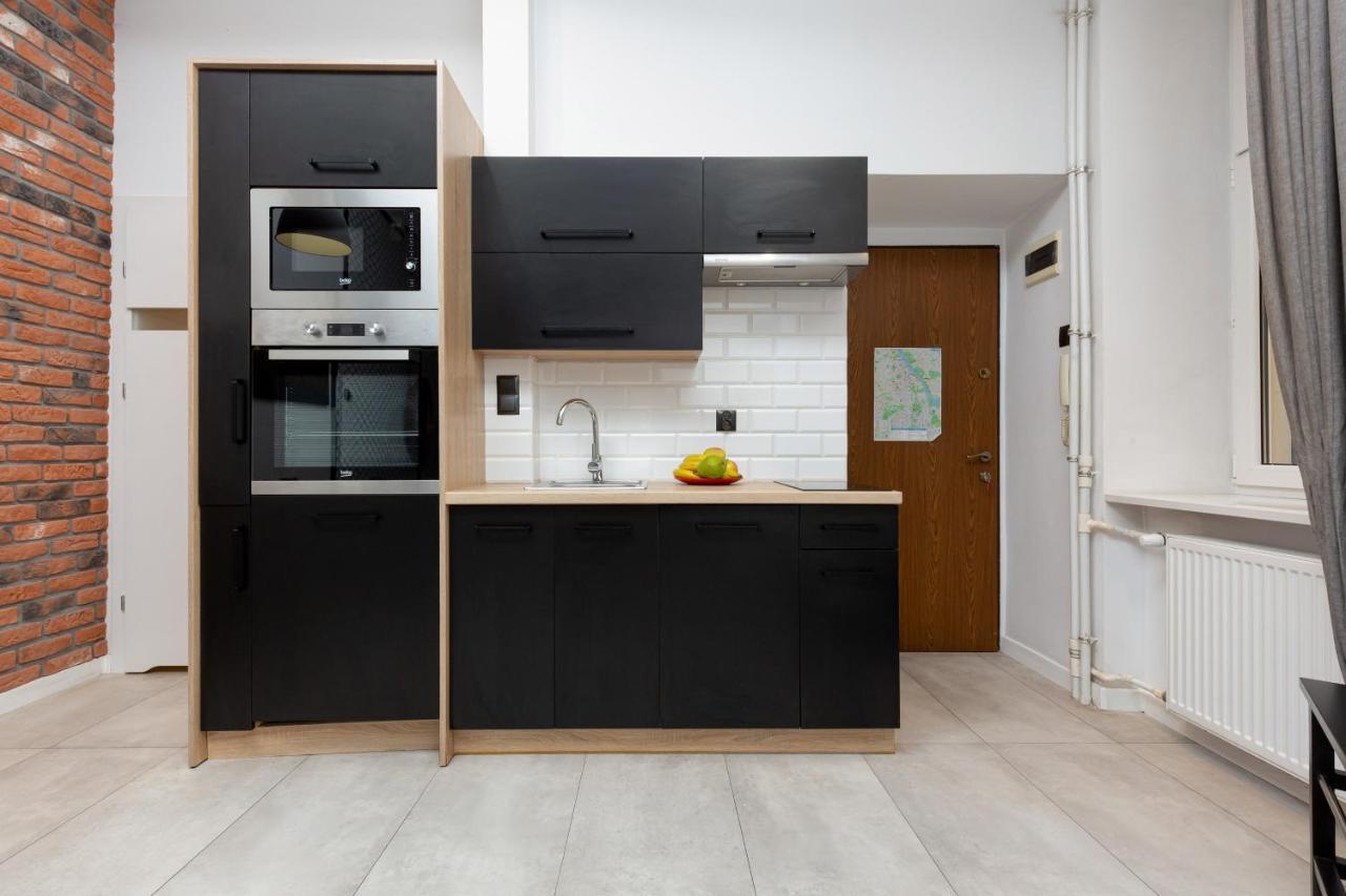 Downtown Studio Apartment Poznanska By Renters Varşova Dış mekan fotoğraf
